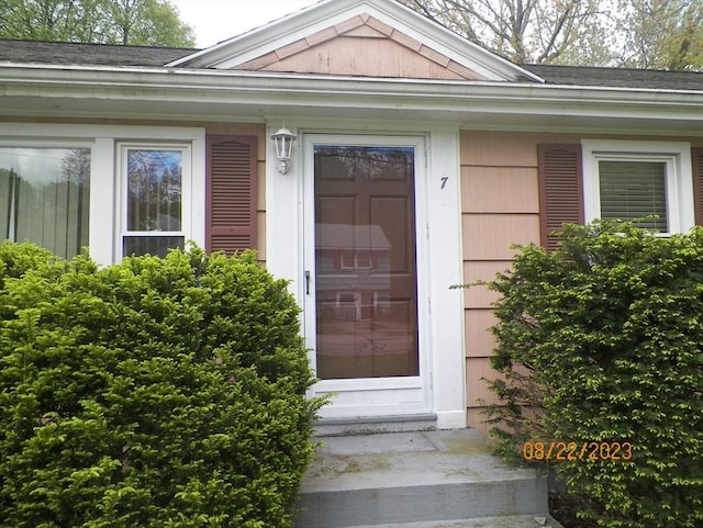 7 Maple Ln, Millbury, MA 01527 - view of exterior entry