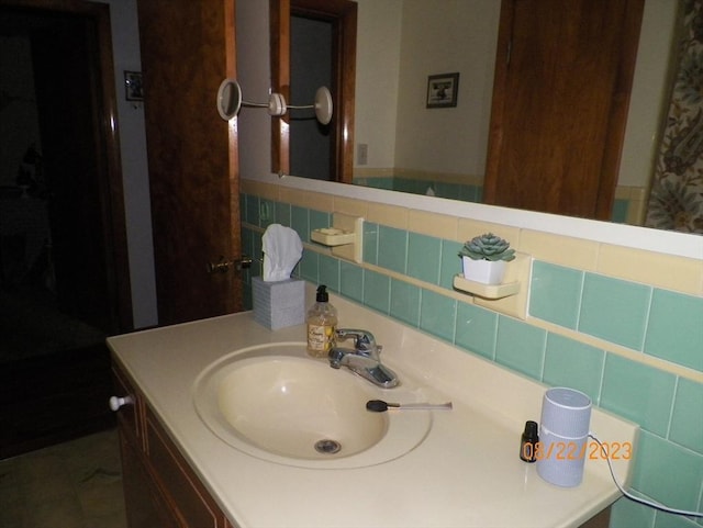 7 Maple Ln, Millbury, MA 01527 - bathroom featuring vanity