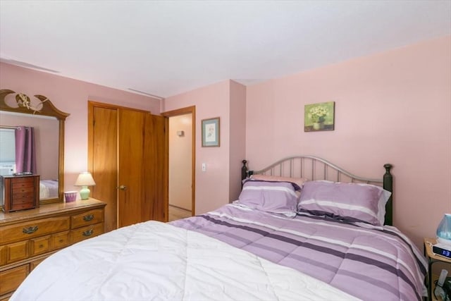 24 Alenclair, Amesbury, MA 01913 - bedroom with a closet