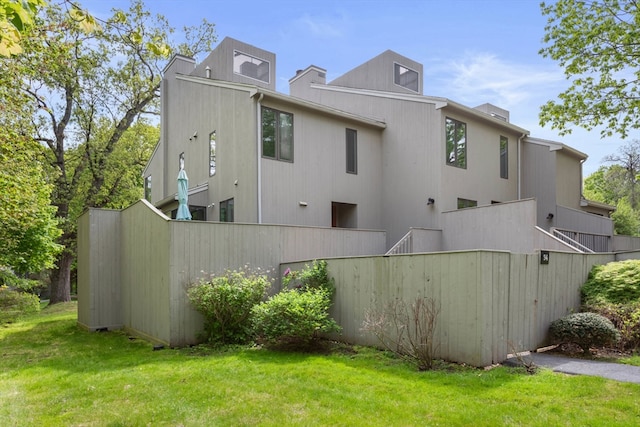 94 Mill Pond Unit 94, North Andover, MA 01845 - view of side of property