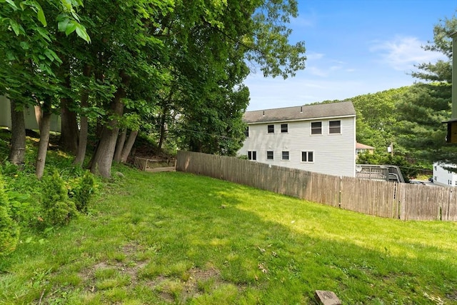 140 W Mountain St, Worcester, MA 01606 - view of yard