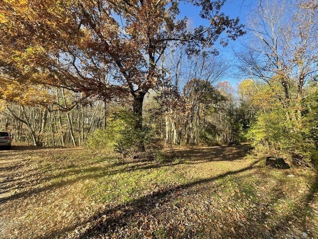 80 Barnett Rd, Sutton, MA 01590