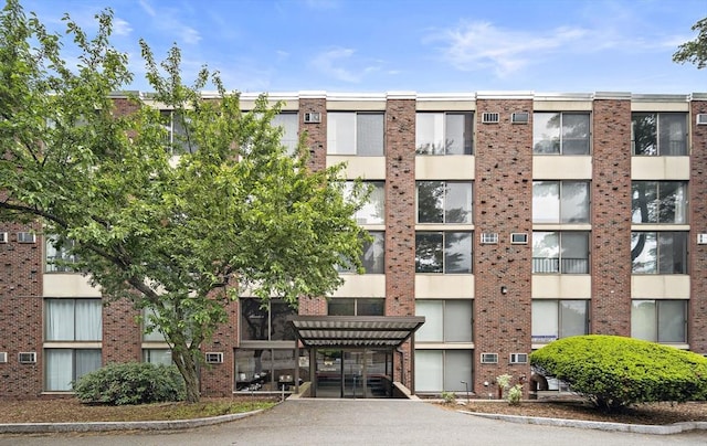 993 Massachusetts Ave Unit 127, Arlington, MA 02476 - view of apartment building / complex