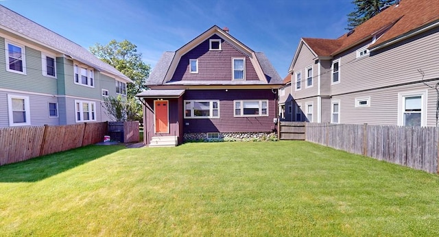 30 Hartshorn Ave, Worcester, MA 01602 - view of front of property featuring a gambrel roof and entry steps