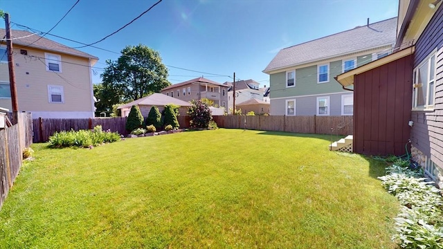 30 Hartshorn Ave, Worcester, MA 01602 - view of yard with a residential view