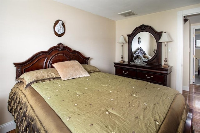 136 Maryland Ave, Somerset, MA 02726 - bedroom with wood finished floors and baseboards