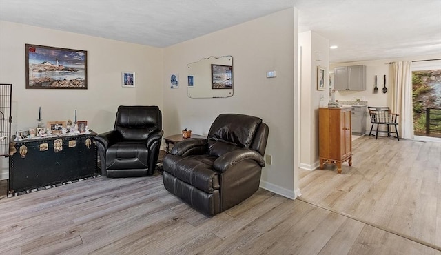 10 Oak Ridge Dr Unit 6, Maynard, MA 01754 - living area with light wood finished floors and baseboards