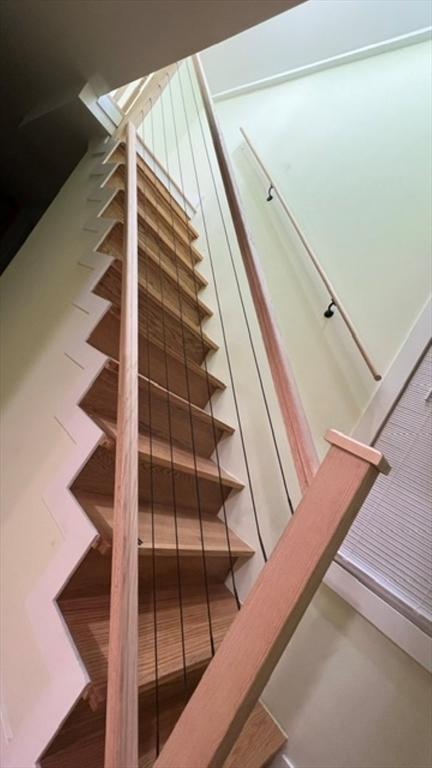 33 Williams St, New London, CT 06320 - view of stairs