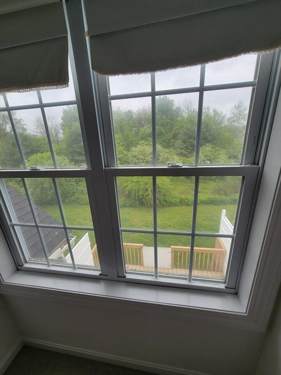 281 Rowley Bridge Rd Unit 7, Topsfield, MA 01983 - detailed view of baseboards
