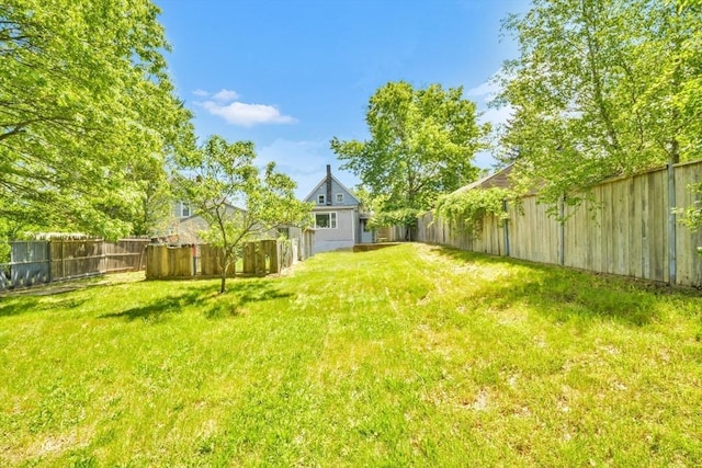 120 E Ashland St, Brockton, MA 02302 - view of yard
