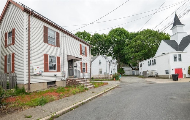 30 Everett St, Woburn, MA 01801 - view of multi unit property