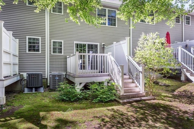29 Benjamin Landing Ln Unit 29, Franklin, MA 02038 - rear view of house with cooling unit and stairway