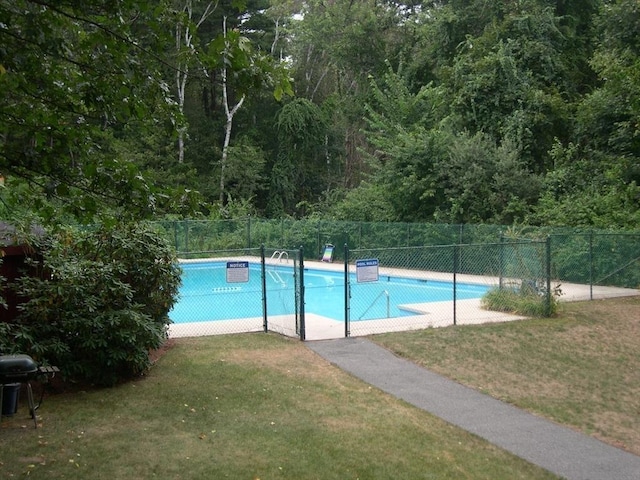 2 Summit Unit 68, Reading, MA 01867 - community pool with a grill