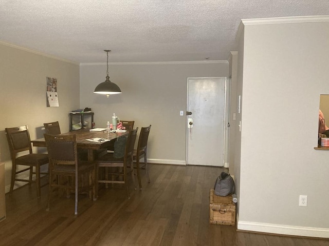 2 Summit Unit 68, Reading, MA 01867 - dining area with wood finished floors, crown molding, and a textured ceiling
