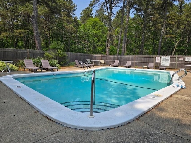 432 Old Chatham Rd Unit 504, Dennis, MA 02660 - community pool with a fenced backyard