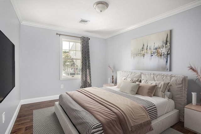 700 Shore Dr Unit 1106, Fall River, MA 02721 - bedroom with crown molding and wood finished floors