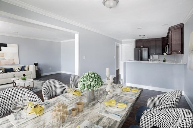 700 Shore Dr Unit 1106, Fall River, MA 02721 - dining area with wood finished floors and ornamental molding