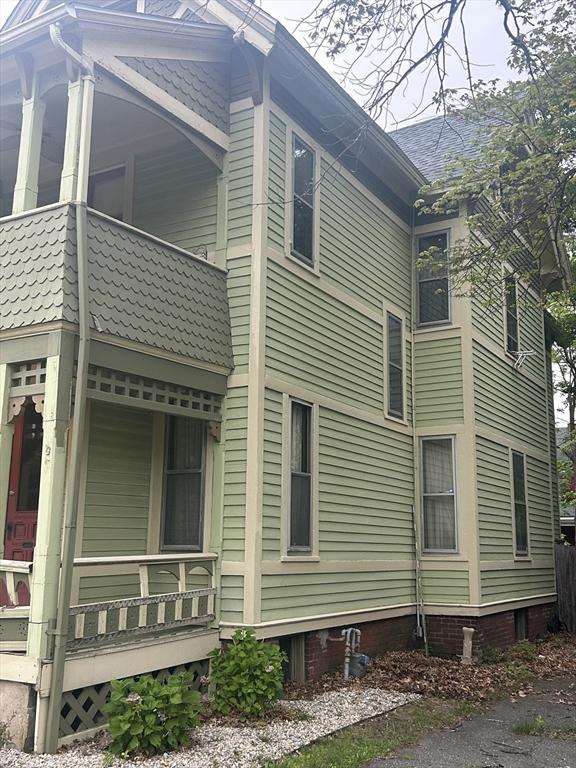 107 Dartmouth, Springfield, MA 01109 - view of property exterior featuring a balcony and a porch
