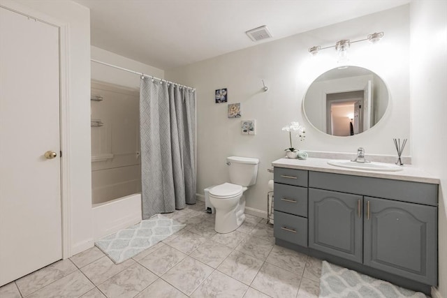 bathroom with shower / bathtub combination with curtain, visible vents, vanity, and toilet