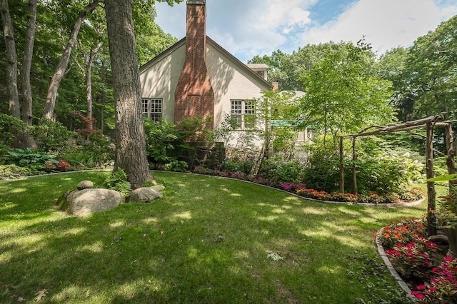 4 Dexter Ln, Manchester, MA 01944 - view of grassy yard