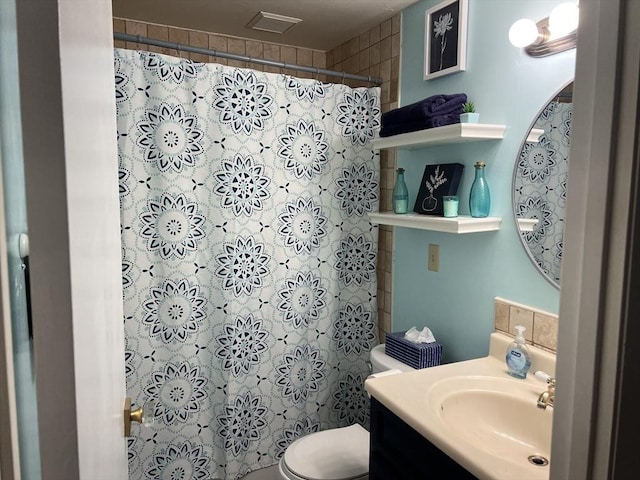 96 Main St Unit C8, Foxboro, MA 02035 - full bath with vanity and curtained shower