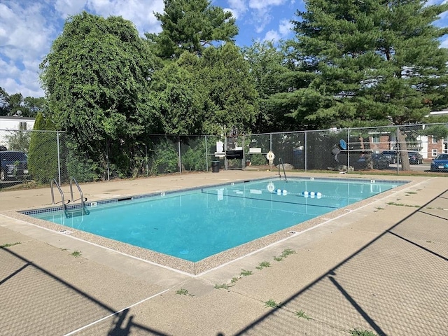 96 Main St Unit C8, Foxboro, MA 02035 - view of community pool