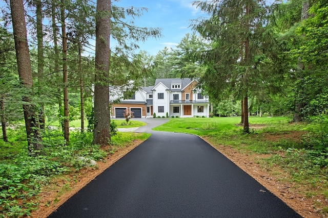 293 Cross St, Norwell, MA 02061 - view of front of property featuring driveway and a front yard