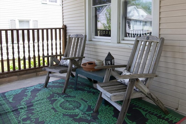 103 Monrovia St, Springfield, MA 01104 - view of balcony