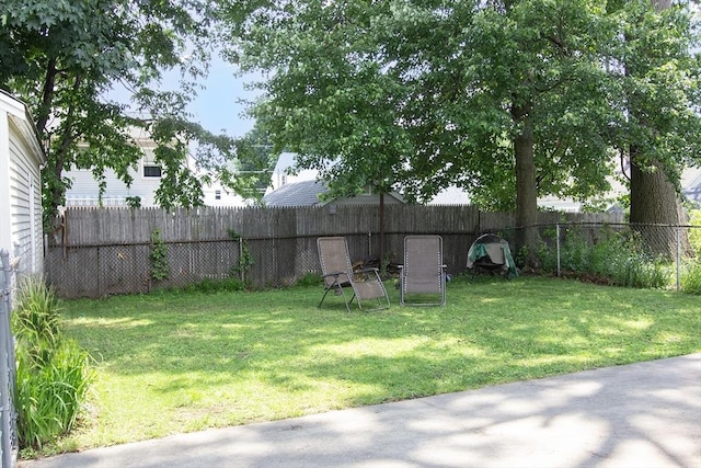 103 Monrovia St, Springfield, MA 01104 - view of fenced backyard