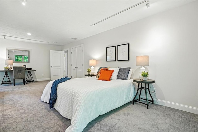 83 Partridge Hill Rd, Sutton, MA 01590 - bedroom featuring carpet flooring, rail lighting, and an office area