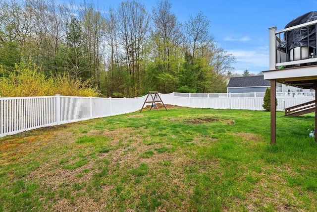 1 Cottonwood Cir, Kingston, NH 03848 - view of yard