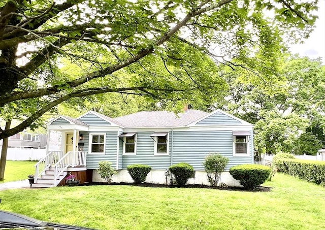 3 Rosewood Dr, Worcester, MA 01602 - view of front of house featuring a shingled roof