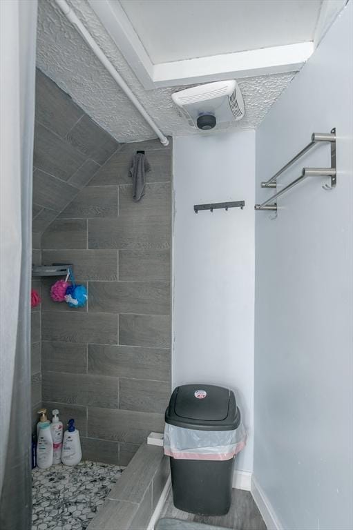 14 Sutton Ave, Oxford, MA 01540 - bathroom featuring a tile shower