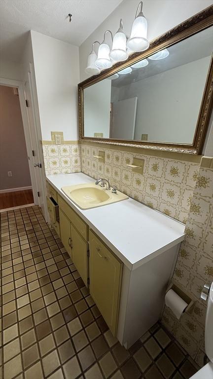 bathroom featuring vanity