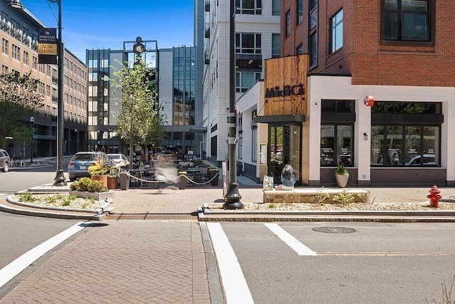 375 Canal St Unit 1109, Somerville, MA 02145 - view of building exterior with a view of city