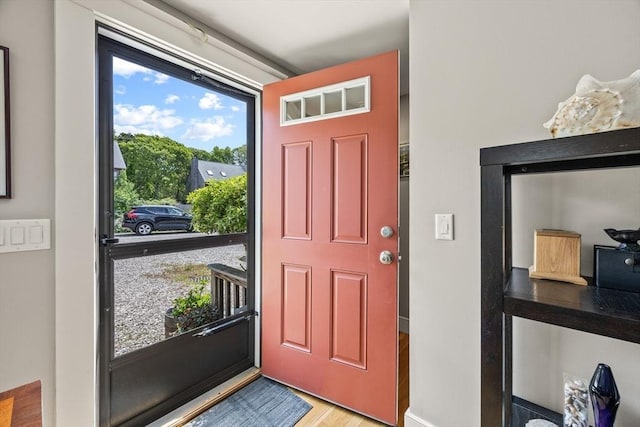 10 Seashore Park Dr Unit Gg, Provincetown, MA 02657 - entrance foyer with wood finished floors