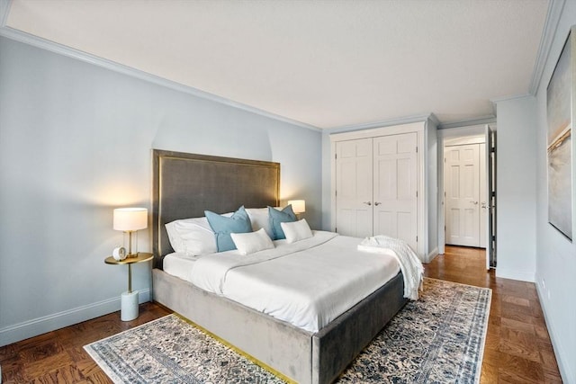 151 Tremont St Unit 8S, Boston, MA 02111 - bedroom with baseboards, ornamental molding, and a closet