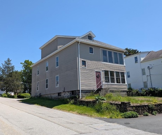 5 Hall St, Webster, MA 01570 - view of side of home with entry steps