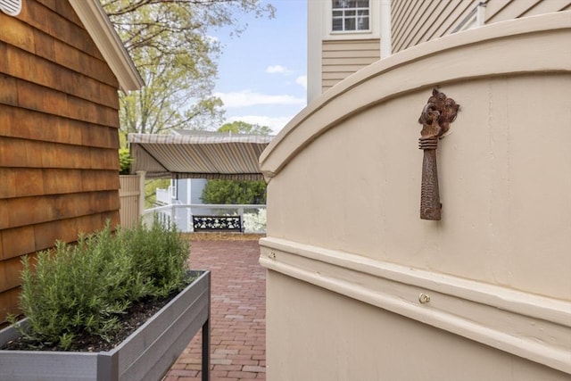 6 Lee St, Marblehead, MA 01945 - view of home's exterior