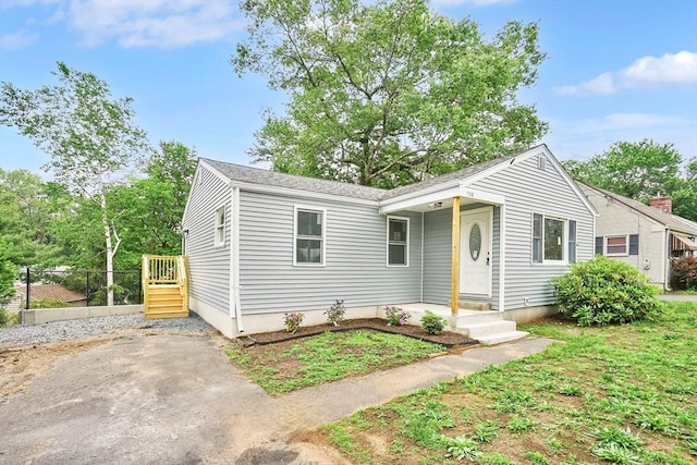 738 Piper Rd, West Springfield, MA 01089 - ranch-style house featuring roof with shingles