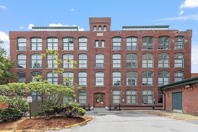 200 Market St Unit 44B, Lowell, MA 01852 - view of building exterior