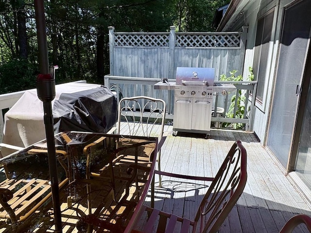 20 Meadowbrook Ln Unit 20, Palmer, MA 01069 - deck with area for grilling and outdoor dining area