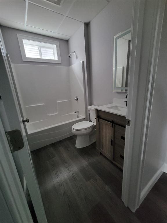 314-316 Dartmouth St, New Bedford, MA 02740 - full bathroom with toilet, wood finished floors, vanity, and bathtub / shower combination