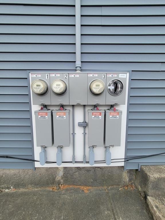314-316 Dartmouth St, New Bedford, MA 02740 - exterior view of electric meter
