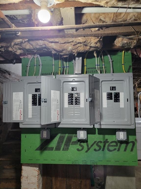 314-316 Dartmouth St, New Bedford, MA 02740 - utility room with electric panel