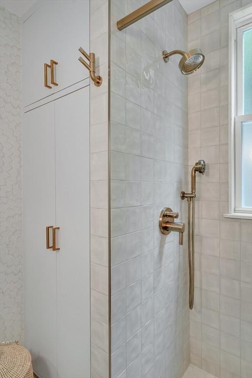 5 Mendell Way Unit 1, Boston, MA 02130 - full bathroom featuring a stall shower