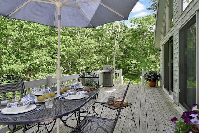 10 Eagles Nest, Edgartown, MA 02539 - deck featuring area for grilling and outdoor dining area
