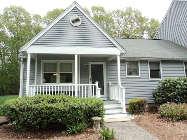 view of front of house with covered porch