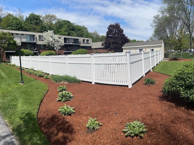 view of yard featuring fence