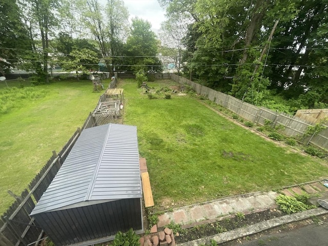 40 Lakewood St, Worcester, MA 01603 - view of yard